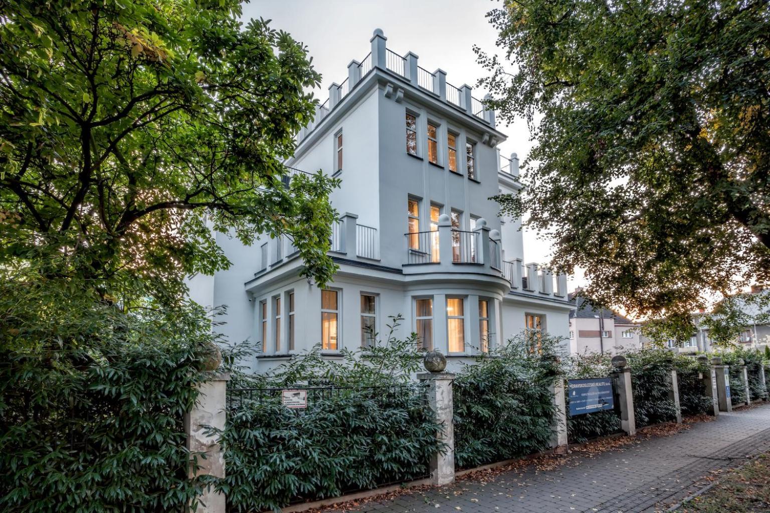 Apartments Villa Whitehouse Ostrava Exterior foto